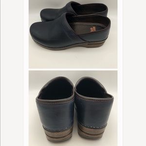 Dansko Dark Navy Leather XP Nurses Clogs
